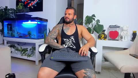 Snapshot of johnnygrayson_ chatting on October 6, 11:31 pm JOHNNY online show from October 6, 11:31 pm