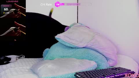 Snapshot of johnson_chris chatting on January 22, 5:59 pm Chris online show from January 22, 5:59 pm