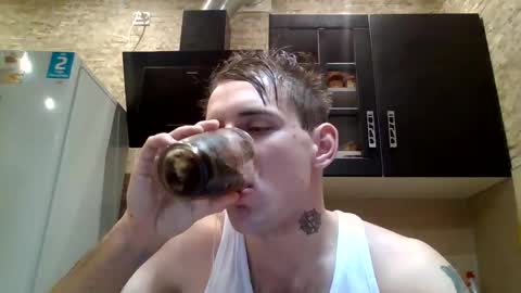 Snapshot of johny_hurdman27 chatting on January 5, 2:08 pm johny27 online show from January 5, 2:08 pm