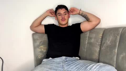 jonathancast08 online show from April 18, 8:20 pm