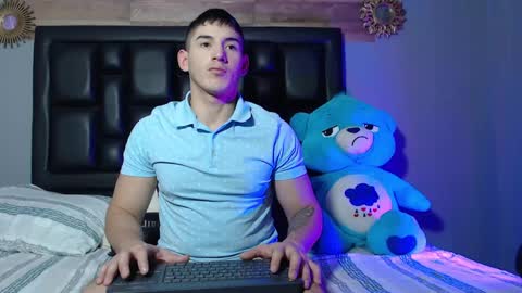 jonathancast08 online show from January 27, 1:09 pm