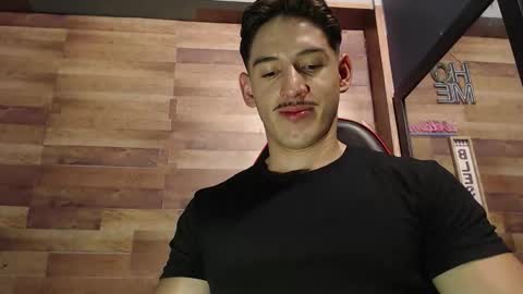 jonathancast08 online show from October 21, 11:29 pm