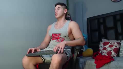 jonathancast08 online show from January 17, 3:12 am