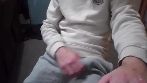 jonlow1 online show from February 3, 6:39 pm