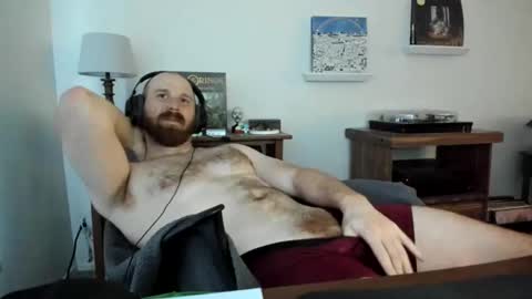 Snapshot of jonnlulz chatting on March 9, 1:35 am Jon online show from March 9, 1:35 am