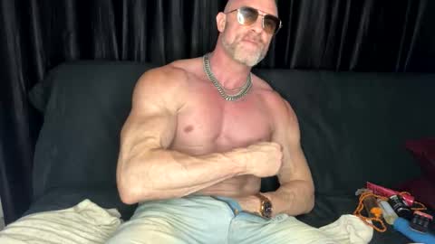 Snapshot of jonnycockfill chatting on October 9, 10:25 pm Jonny Cockfill online show from October 9, 10:25 pm