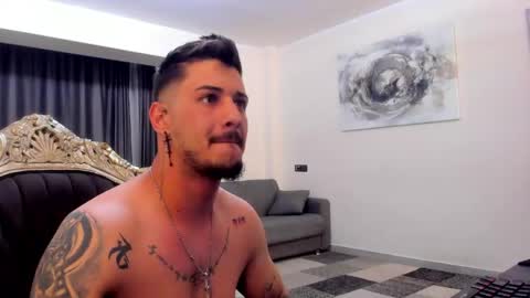 jonnyporn1 online show from April 26, 7:21 pm