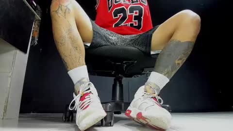 Snapshot of jordan33blake chatting on February 11, 12:27 pm jordan33blake online show from February 11, 12:27 pm