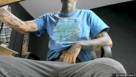 Snapshot of jordan33blake chatting on December 20, 11:43 am jordan33blake online show from December 20, 11:43 am