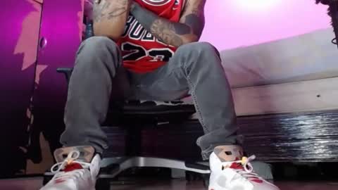 Snapshot of jordan33blake chatting on January 15, 3:22 am jordan33blake online show from January 15, 3:22 am