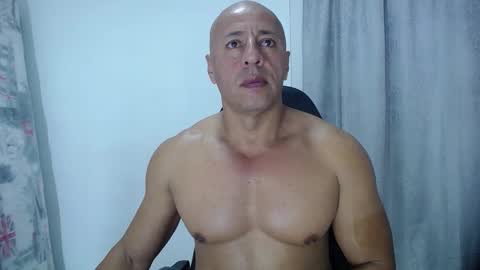 Snapshot of jordan_gomez_ chatting on January 4, 12:05 pm Jordan online show from January 4, 12:05 pm