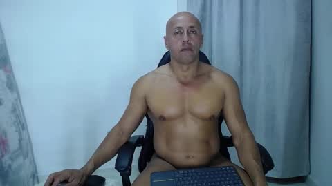 Snapshot of jordan_gomez_ chatting on February 4, 3:44 am Jordan online show from February 4, 3:44 am