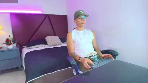 Snapshot of jordan_kiing chatting on October 9, 10:14 pm Jordan Kiing online show from October 9, 10:14 pm