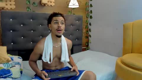 Snapshot of jordan_love7 chatting on February 26, 12:36 pm jordan online show from February 26, 12:36 pm