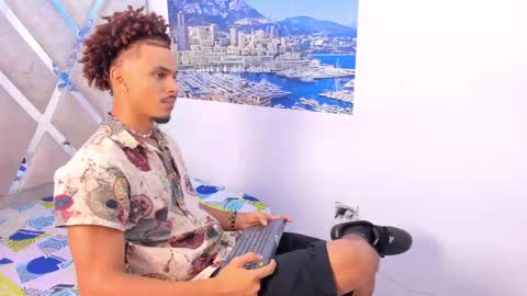 Snapshot of jordan_love7 chatting on September 12, 1:00 pm jordan online show from September 12, 1:00 pm