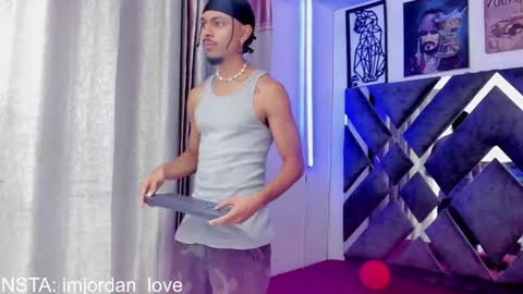 Snapshot of jordan_love7 chatting on March 8, 12:39 pm jordan online show from March 8, 12:39 pm