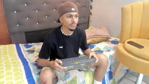 Snapshot of jordan_love7 chatting on February 17, 3:36 am jordan online show from February 17, 3:36 am
