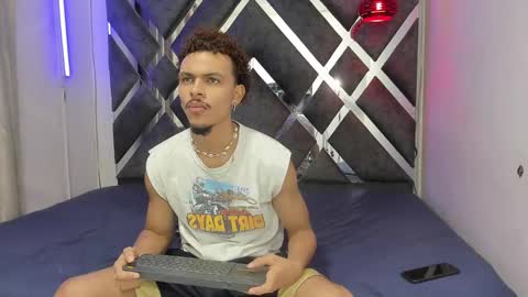 Snapshot of jordan_love7 chatting on January 15, 12:47 pm jordan online show from January 15, 12:47 pm