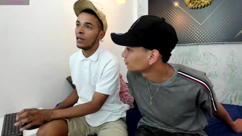 Snapshot of jordanandandrew chatting on January 14, 7:43 pm jordanandandrew online show from January 14, 7:43 pm