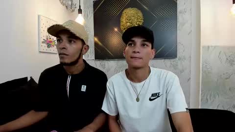 Snapshot of jordanandandrew chatting on March 8, 7:40 pm jordanandandrew online show from March 8, 7:40 pm