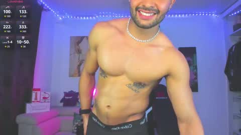 Snapshot of jordanrossie chatting on September 23, 3:39 am JordanRossie online show from September 23, 3:39 am