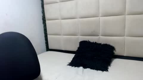 Snapshot of jose_sexycumm chatting on January 6, 7:35 pm jose_sexycumm online show from January 6, 7:35 pm