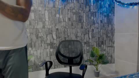 Snapshot of joseephjackson chatting on January 4, 12:27 pm Jackson online show from January 4, 12:27 pm