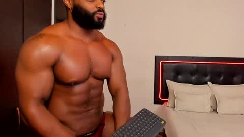 Snapshot of joseph_palacios chatting on January 6, 4:15 am joseph palacios online show from January 6, 4:15 am