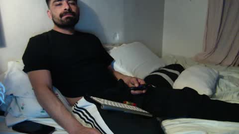 josephs1990 online show from January 10, 5:37 am