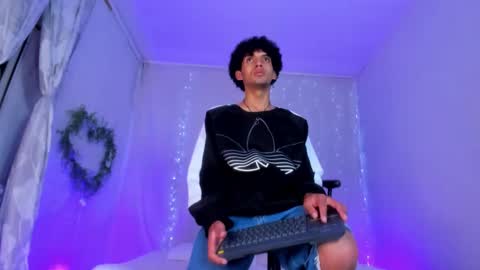 Jose online show from November 11, 8:08 am