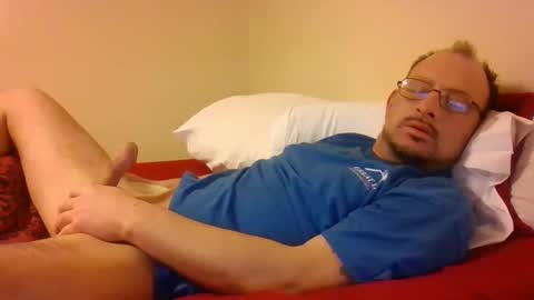 Snapshot of josh4824 chatting on December 15, 1:43 pm josh4824 online show from December 15, 1:43 pm
