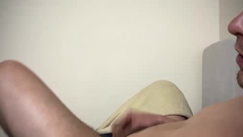 Nicolas online show from February 4, 1:22 am