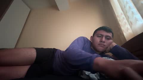 joshuatls08 online show from October 12, 1:05 pm