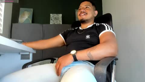 Jota Smith online show from April 13, 1:01 pm