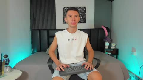 Snapshot of jota_stevensxx chatting on January 12, 11:39 am Jota Stivens online show from January 12, 11:39 am