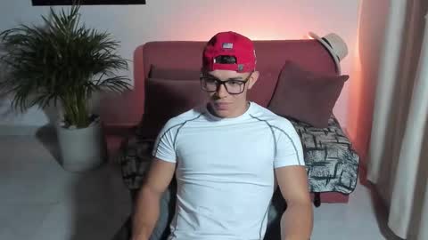 Snapshot of joulianogreco1 chatting on September 14, 1:18 am Im Jouliano online show from September 14, 1:18 am