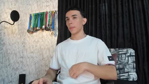 Snapshot of joulianogreco1 chatting on January 8, 8:50 pm Im Jouliano online show from January 8, 8:50 pm