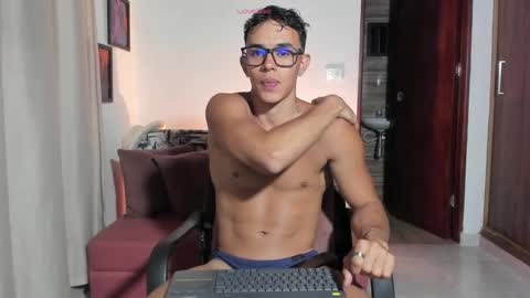 Snapshot of joulianogreco1 chatting on October 11, 2:15 am Im Jouliano online show from October 11, 2:15 am