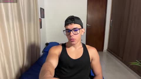 Im Jouliano online show from February 10, 1:21 am