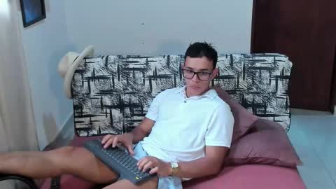 Snapshot of joulianogreco1 chatting on September 22, 9:14 pm Im Jouliano online show from September 22, 9:14 pm