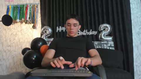 Snapshot of joulianogreco1 chatting on March 7, 10:10 pm Im Jouliano online show from March 7, 10:10 pm