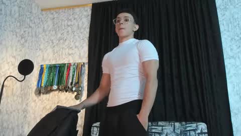 Snapshot of joulianogreco1 chatting on February 11, 11:12 pm Im Jouliano online show from February 11, 11:12 pm