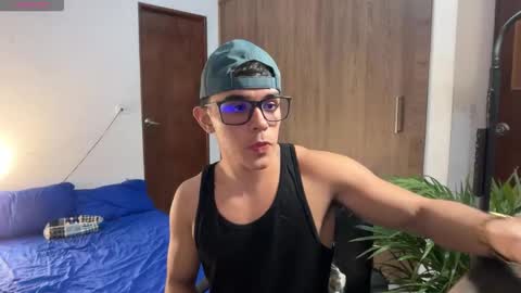 Im Jouliano online show from February 6, 10:50 pm