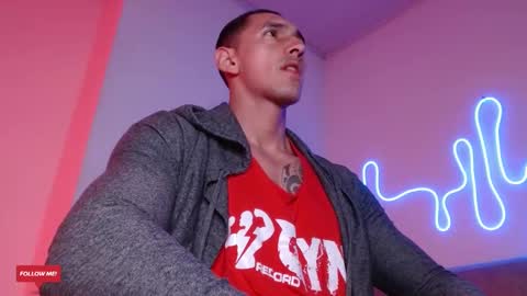  JOYLOPEZFIT online show from December 6, 9:43 am