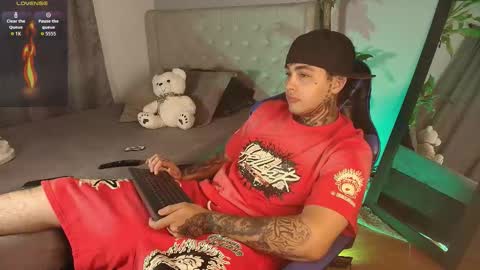 juan_alvarez18 online show from February 17, 5:50 am