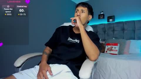 Snapshot of juan_zabala chatting on September 16, 11:00 am Juan online show from September 16, 11:00 am