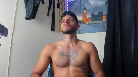 Snapshot of juanbladde chatting on March 1, 12:12 pm Juan Esteban online show from March 1, 12:12 pm