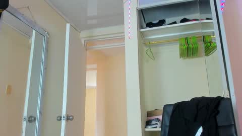 Snapshot of juanbladde chatting on September 14, 4:53 pm Juan Esteban online show from September 14, 4:53 pm