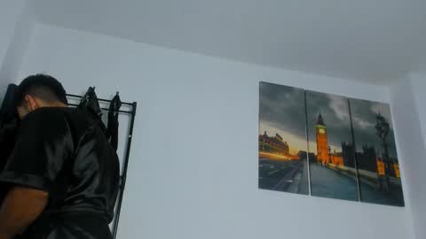 Juan Esteban online show from October 25, 2:46 am