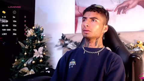Snapshot of juancamilo66_ chatting on December 21, 7:27 pm juancamilo66_ online show from December 21, 7:27 pm
